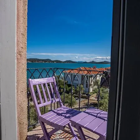 Bed & Breakfast Efruze Ayvalı